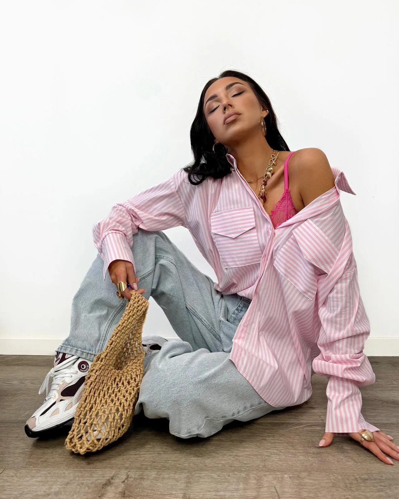 Hot Selling Spring And Summer Long Sleeve Striped Loose Shirt Striped Double Pocket Top display picture 3