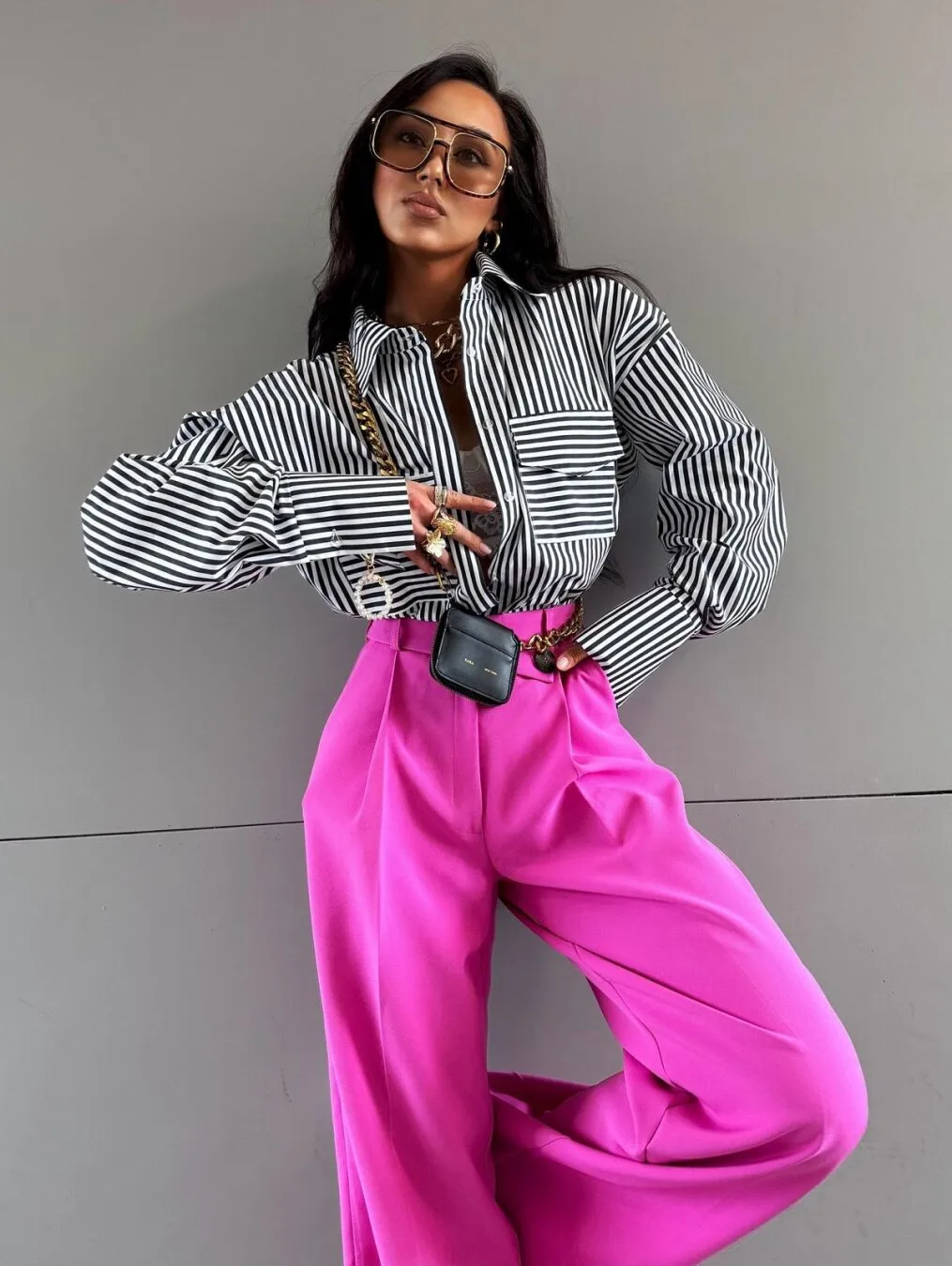 Hot Selling Spring And Summer Long Sleeve Striped Loose Shirt Striped Double Pocket Top display picture 7