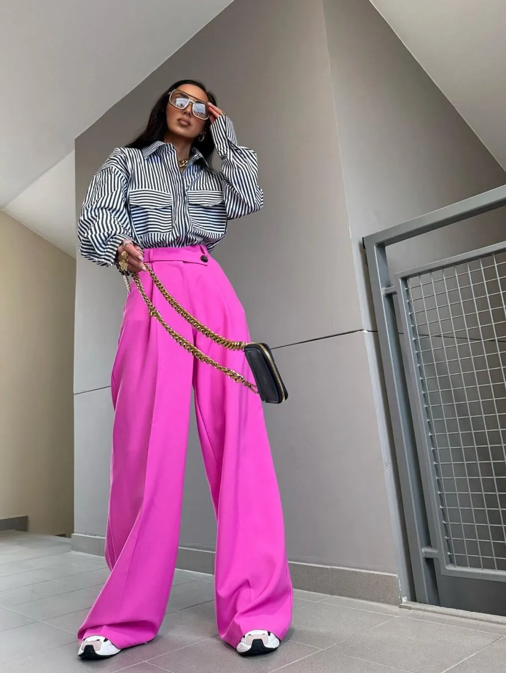 Hot Selling Spring And Summer Long Sleeve Striped Loose Shirt Striped Double Pocket Top display picture 8
