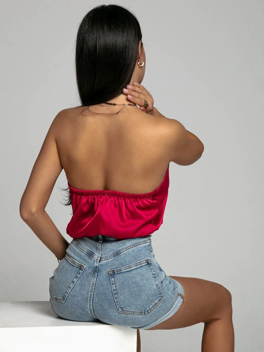 Independent Station Hot Selling New  Tube Top Camisole Outer Wear Beautiful Back Shoulder-free Sexy Top display picture 11