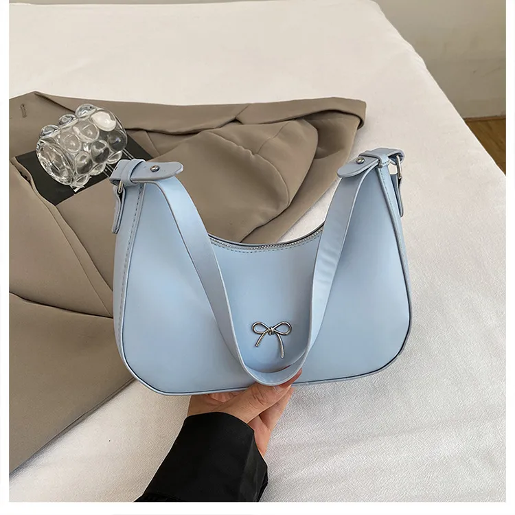 Summer New New Style Simple Shoulder Bag Niche Design Fashion Casual European Style Crescent Moon Bag Trend display picture 19