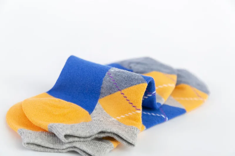 Spring And Summer New Men's Socks Trend Color Large Rhombus Series Men's  Version Of The Boat Socks Men's Socks Casual Socks Wholesale display picture 9