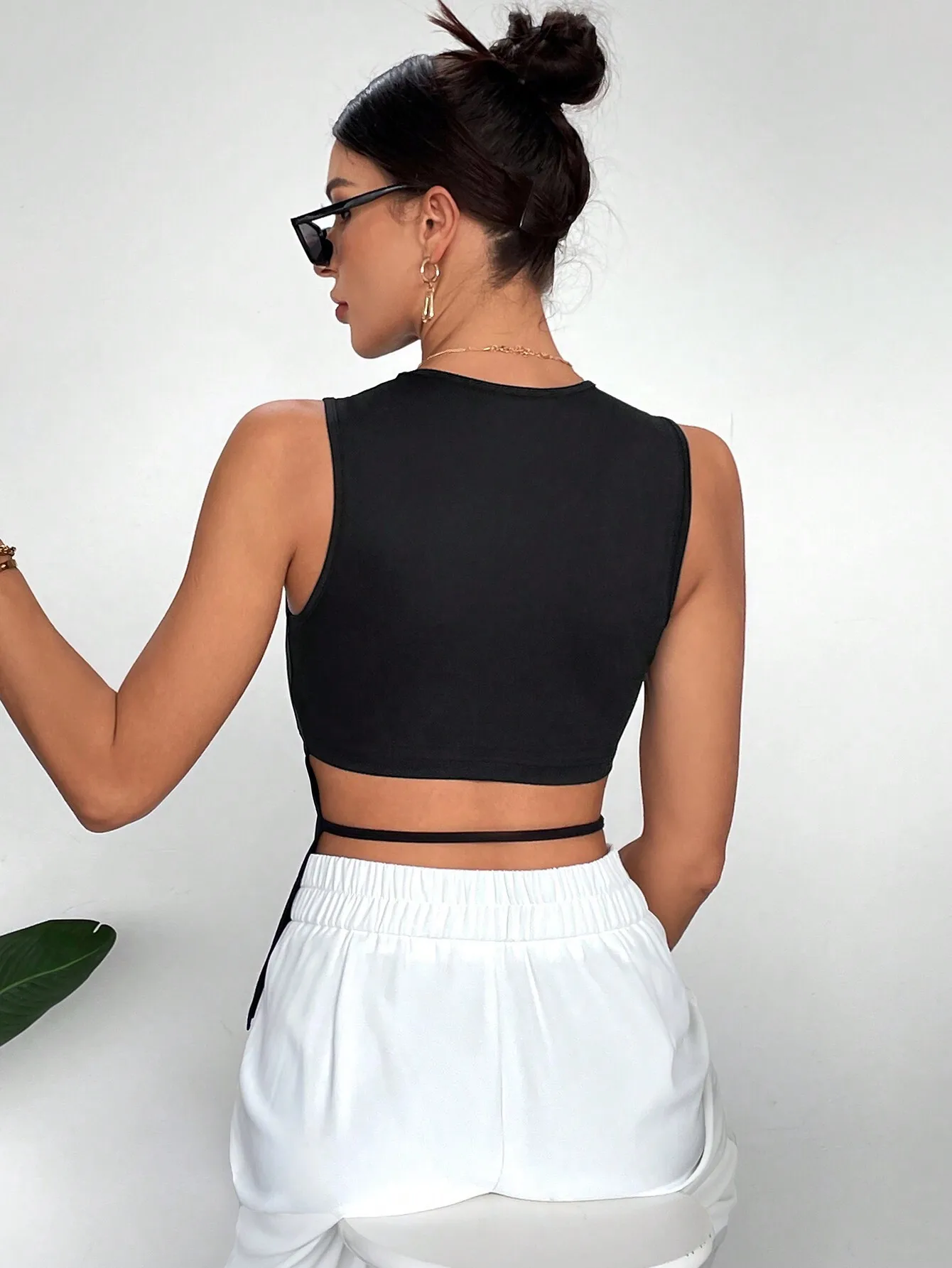 International Station  Women's  Spring And Summer New Simple Sexy Vest Front Long Rear Short Asymmetrical Top display picture 8