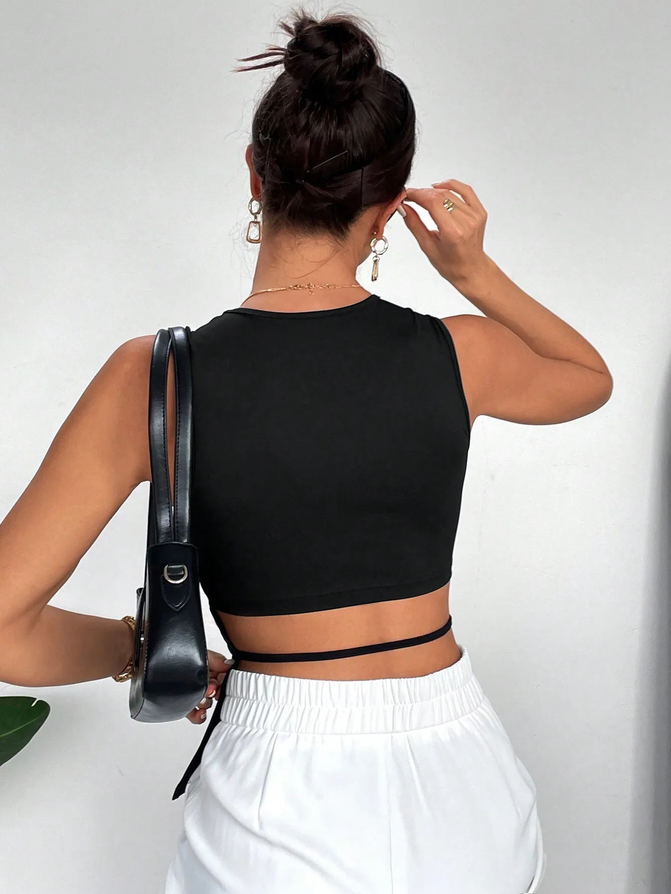 International Station  Women's  Spring And Summer New Simple Sexy Vest Front Long Rear Short Asymmetrical Top display picture 9
