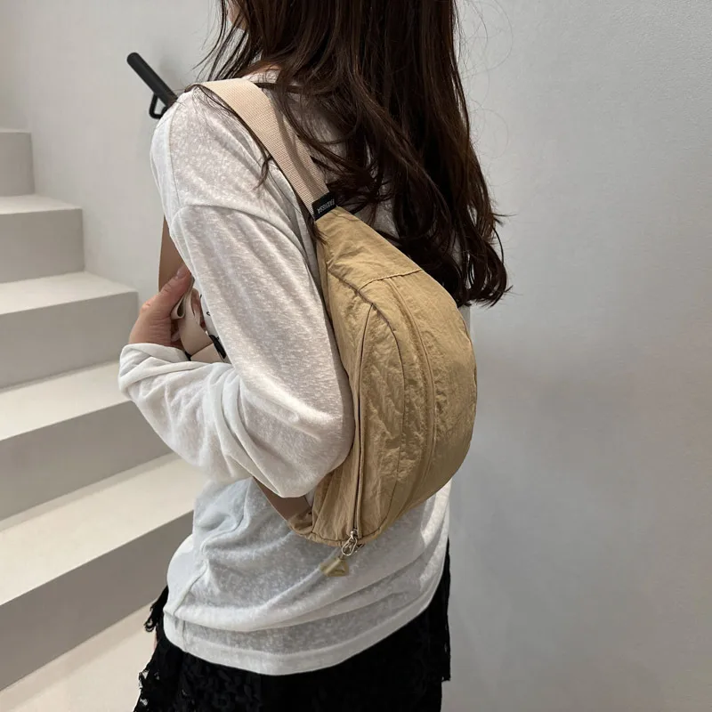 Chest Bag Women's New Sports And Leisure Solid Color Lightweight Shoulder Bag Large Capacity Versatile Crossbody Bag Portable Waist Bag Women's Bag display picture 7