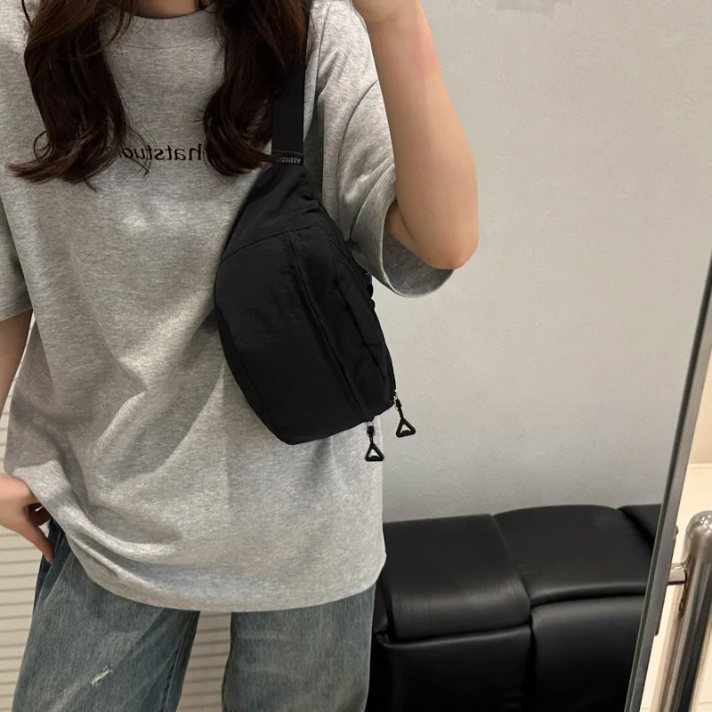 Chest Bag Women's New Sports And Leisure Solid Color Lightweight Shoulder Bag Large Capacity Versatile Crossbody Bag Portable Waist Bag Women's Bag display picture 9