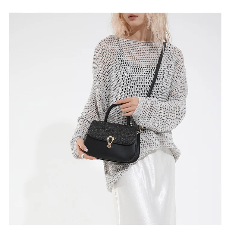 Trendy Personality Fresh Commuter Simple Women's Large-Capacity Single Shoulder Crossbody French Underarm Small Square Bag display picture 7
