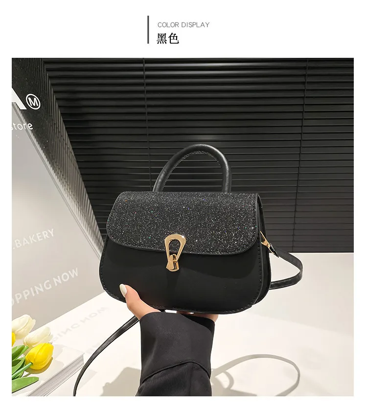 Trendy Personality Fresh Commuter Simple Women's Large-Capacity Single Shoulder Crossbody French Underarm Small Square Bag display picture 15