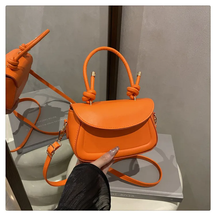 Textured Solid Color New Fashion Stylish Underarm Fashion Summer Aesthetic Single Shoulder Crossbody Small Square Bag For Women display picture 16