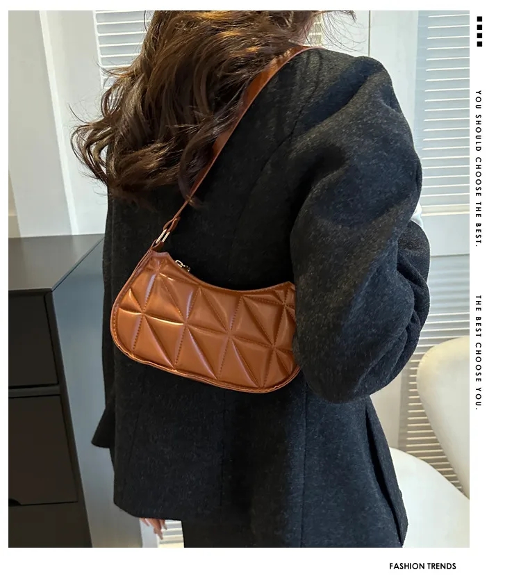 Women's Solid Color Simple Textile Shoulder Bag Women's  Spring And Autumn New All-match Underarm Bag Women's Bag New Women's Bag display picture 1