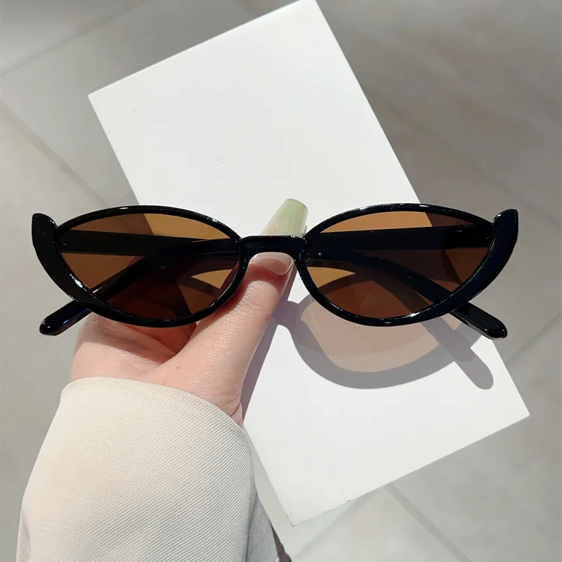 Fashion  New Cat's Eye Small Frame Internet Popular Same Style Sunglasses Street Shot Slimming Personalized Trendy  Style Sunglasses display picture 2