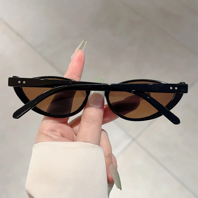Fashion  New Cat's Eye Small Frame Internet Popular Same Style Sunglasses Street Shot Slimming Personalized Trendy  Style Sunglasses display picture 3