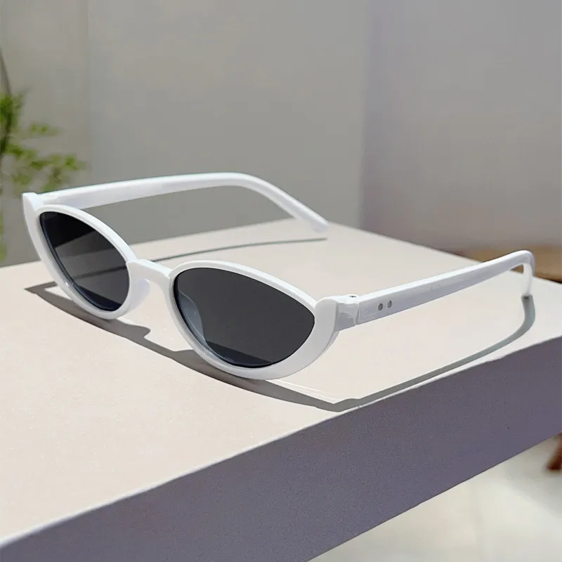 Fashion  New Cat's Eye Small Frame Internet Popular Same Style Sunglasses Street Shot Slimming Personalized Trendy  Style Sunglasses display picture 7