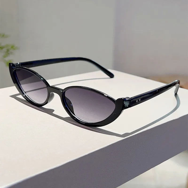 Fashion  New Cat's Eye Small Frame Internet Popular Same Style Sunglasses Street Shot Slimming Personalized Trendy  Style Sunglasses display picture 8