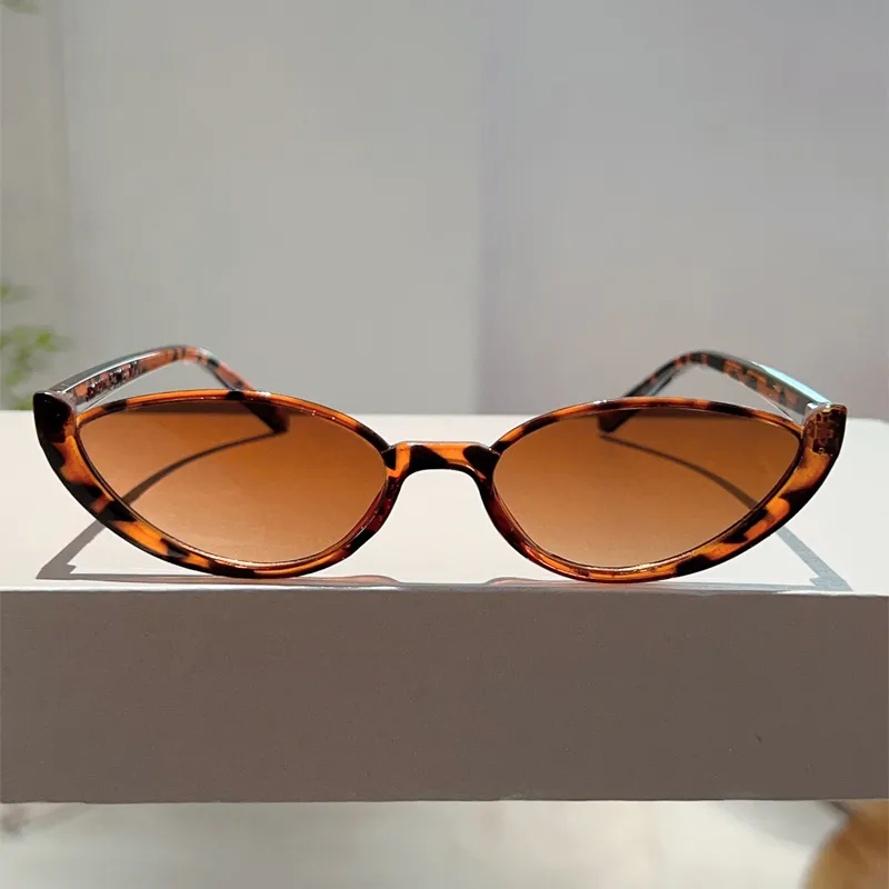 Fashion  New Cat's Eye Small Frame Internet Popular Same Style Sunglasses Street Shot Slimming Personalized Trendy  Style Sunglasses display picture 12