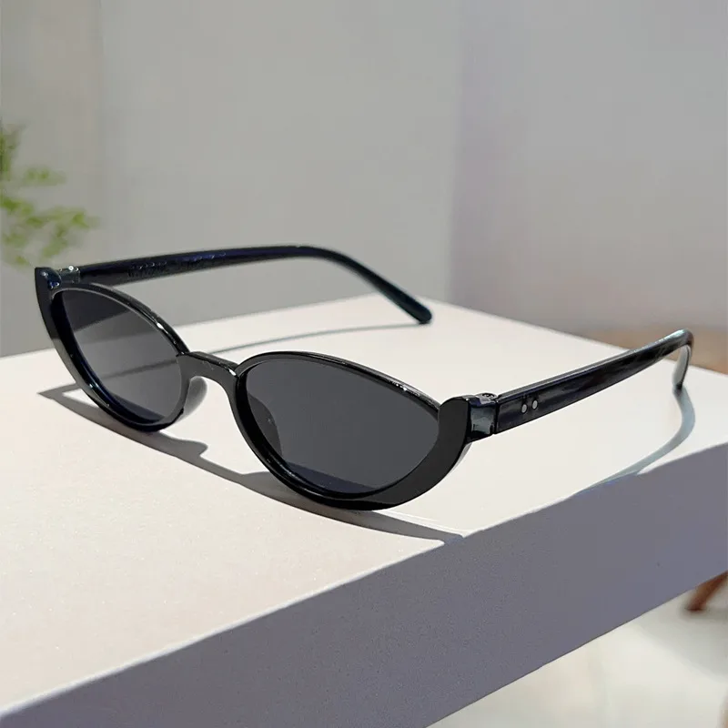 Fashion  New Cat's Eye Small Frame Internet Popular Same Style Sunglasses Street Shot Slimming Personalized Trendy  Style Sunglasses display picture 15