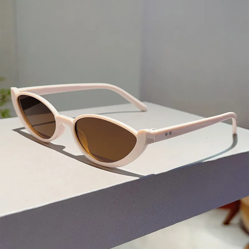 Fashion  New Cat's Eye Small Frame Internet Popular Same Style Sunglasses Street Shot Slimming Personalized Trendy  Style Sunglasses display picture 16