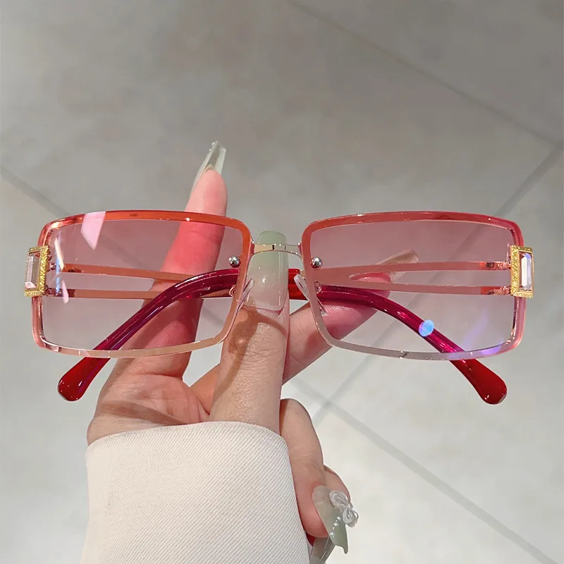 New Box High-grade Gem Sunglasses Millennium Spice Girls Sweet Cool Fashionable Street Photoshoot Concave Sunglasses display picture 2