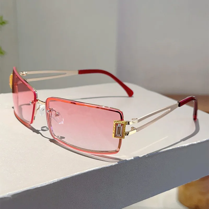 New Box High-grade Gem Sunglasses Millennium Spice Girls Sweet Cool Fashionable Street Photoshoot Concave Sunglasses display picture 10