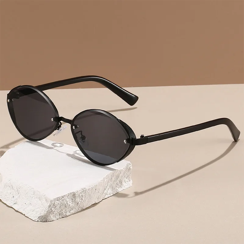 New Classic Retro Oval Frame Fashion Sunglasses Men's Driving Outdoor Sunshade Sunglasses display picture 2