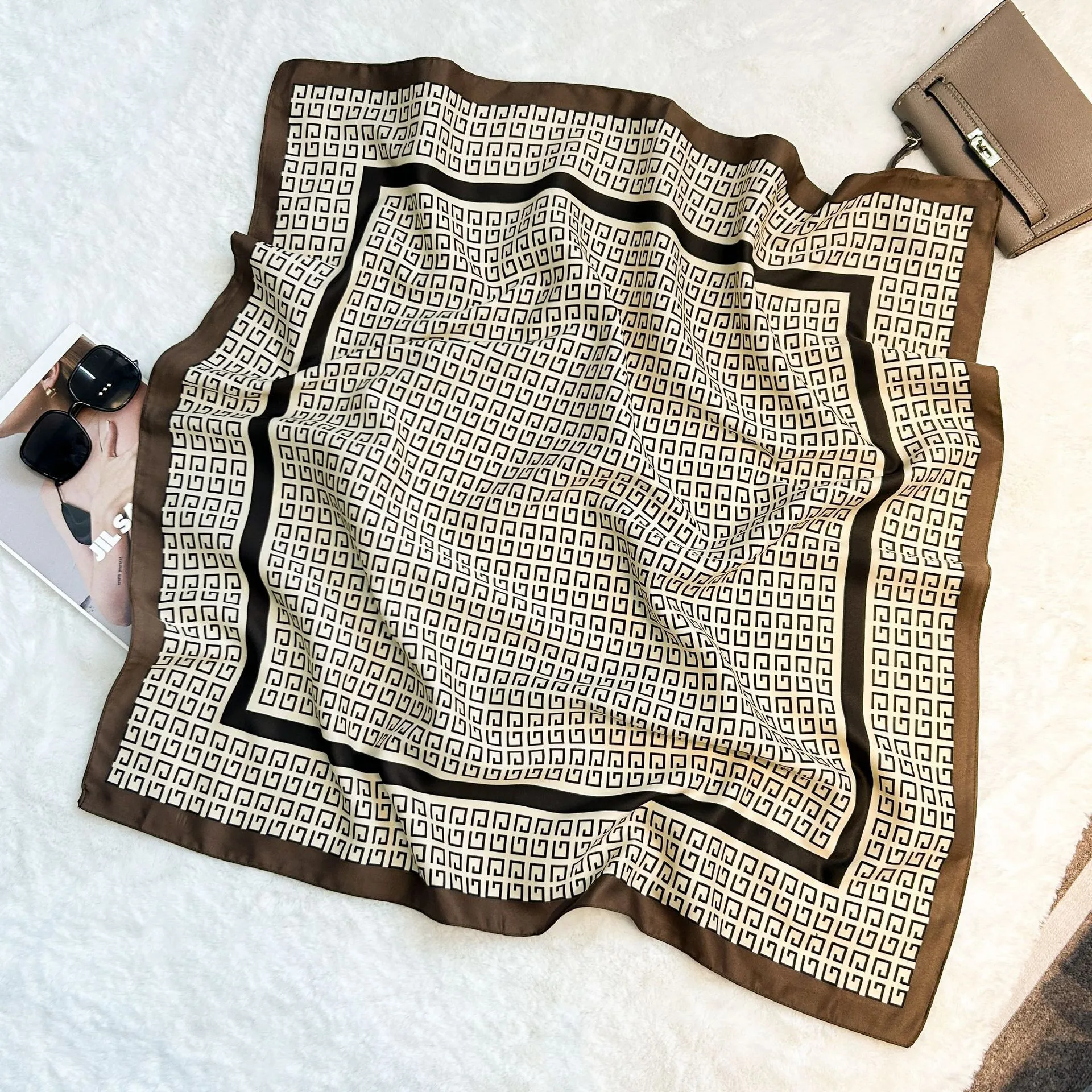 Silk Scarf Retro 90 Large Square Scarf Twill Printed New-style Silk High-end Sense Decorative Gift Scarf Wholesale display picture 7