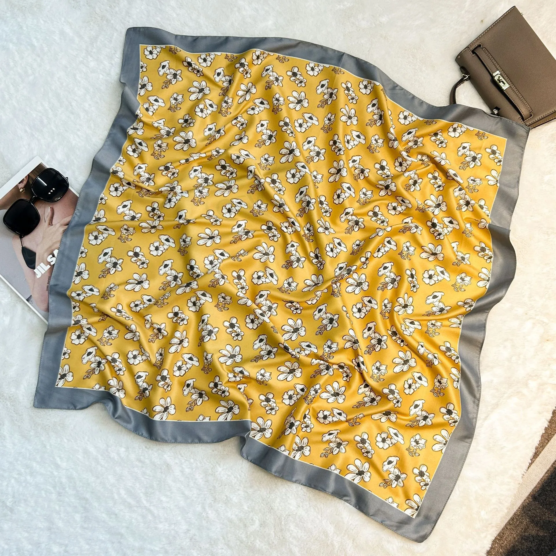 Silk Scarf Retro 90 Large Square Scarf Twill Printed New-style Silk High-end Sense Decorative Gift Scarf Wholesale display picture 9