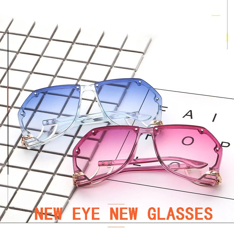 New  Funny Personalized Trendy Irregular Sunglasses Legs  Fashion Sunglasses For Men And Women 2763 display picture 1