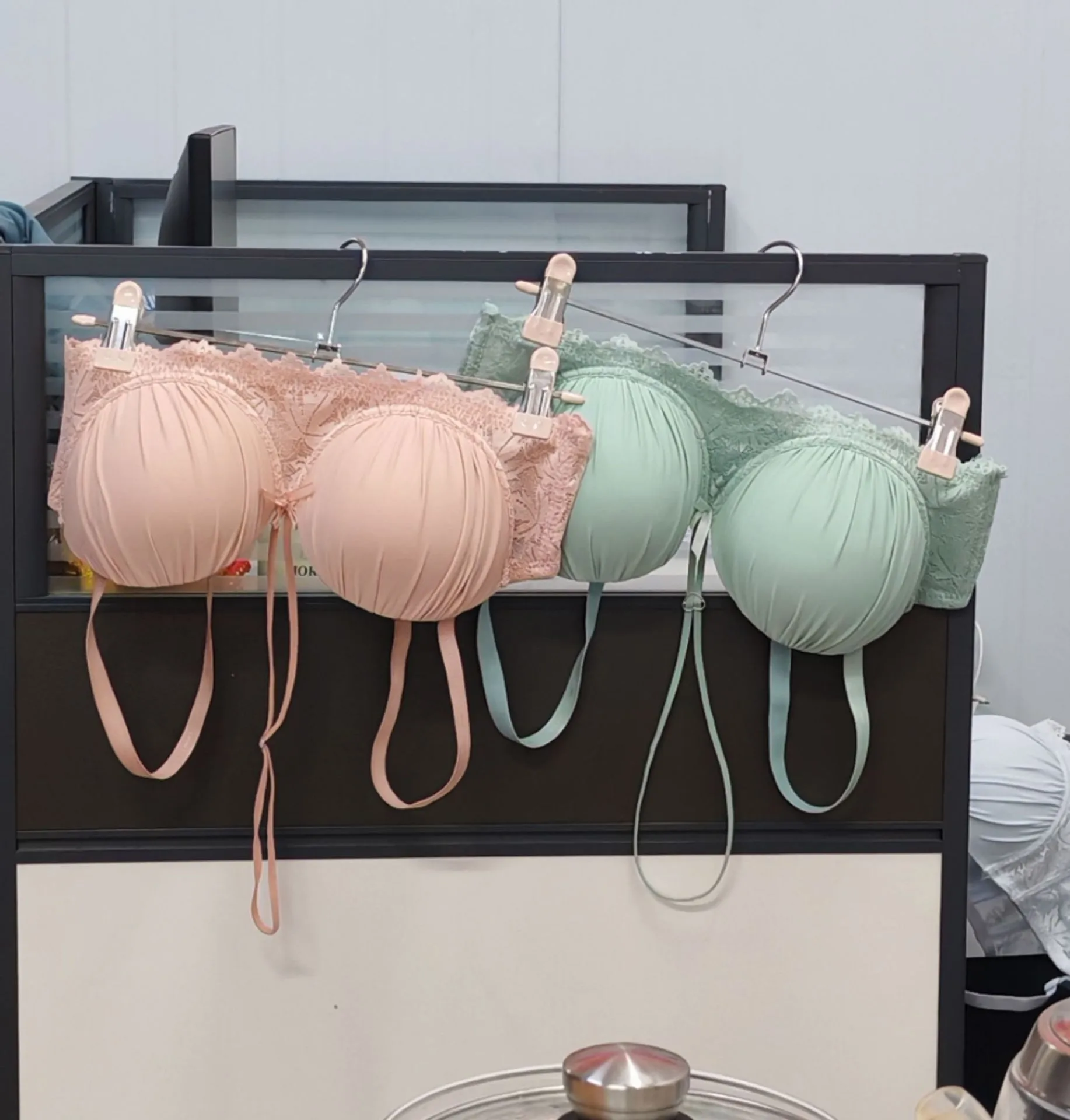 Foreign Single Underwear Women's Distribution On Behalf Of Overseas Sources Of Knitted Steel Ring Bra Foreign Trade Explosions Gathered Bra display picture 4