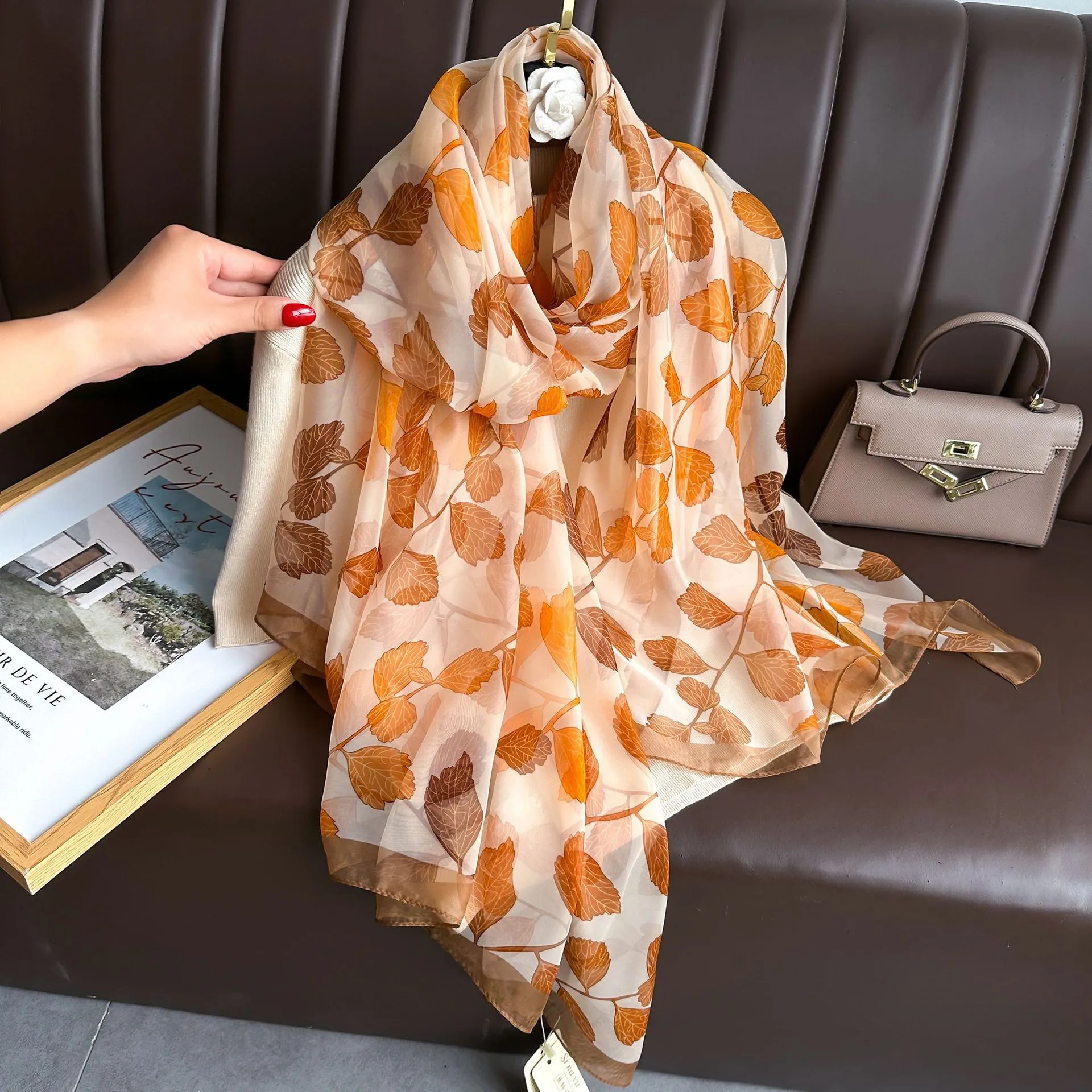 Superior Scarf Women's Summer Thin Sunscreen Scarf Large Shawl Long Scarf All-match Elegant Printing display picture 12