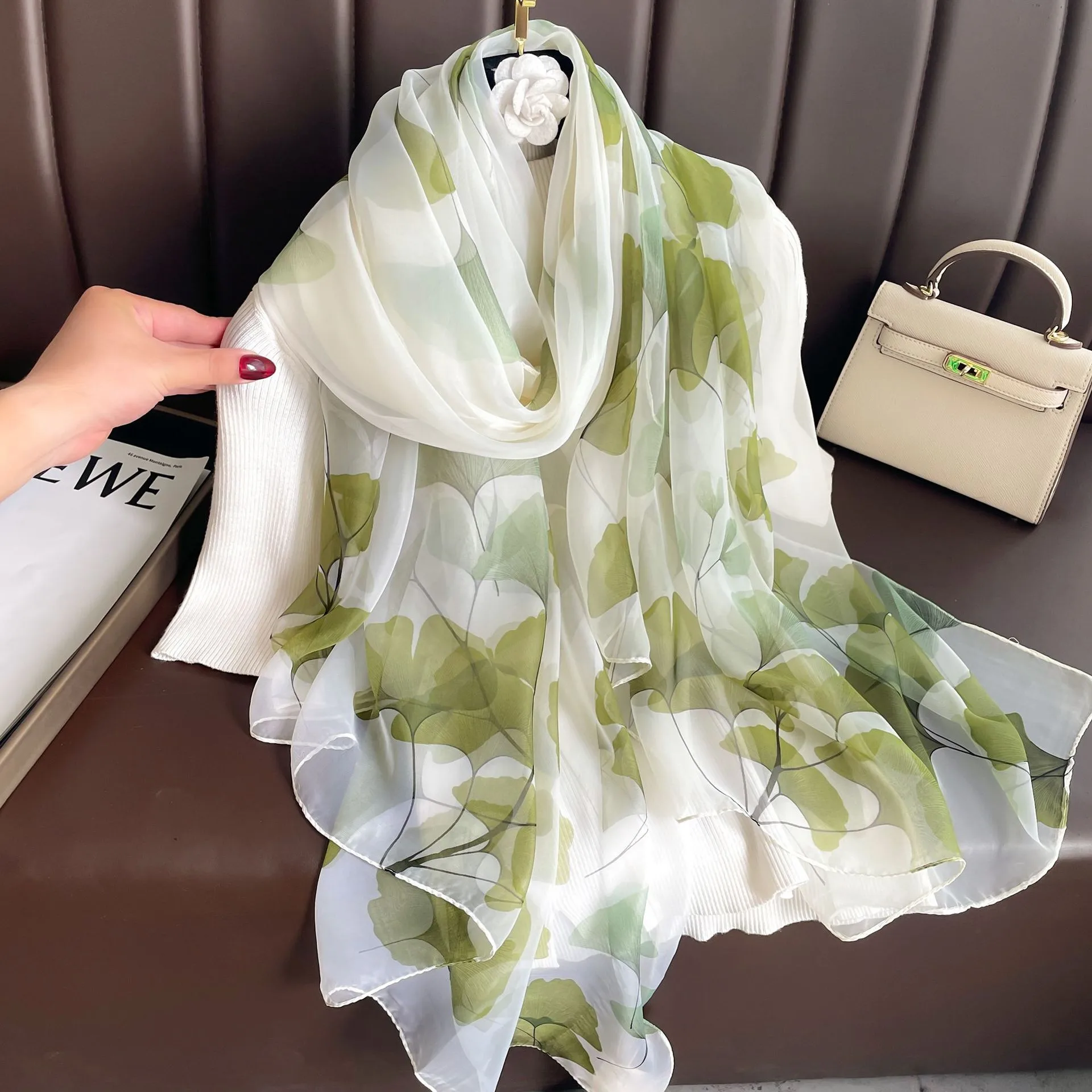 Superior Scarf Women's Summer Thin Sunscreen Scarf Large Shawl Long Scarf All-match Elegant Printing display picture 13