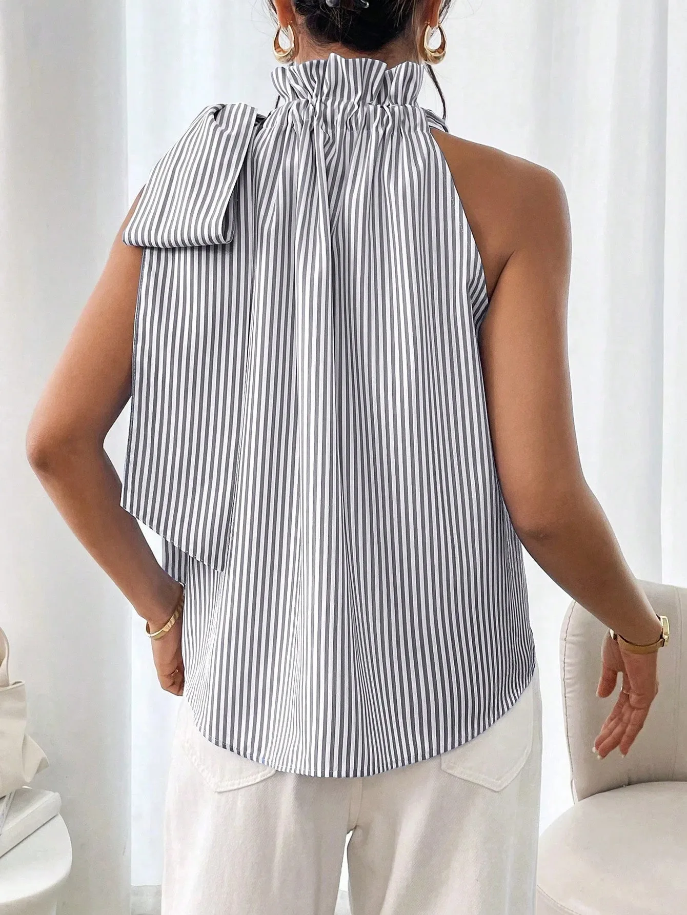 Explosions  Fashion Sleeveless Striped Lace High Neck Tee Knot T-shirt Top Women display picture 10