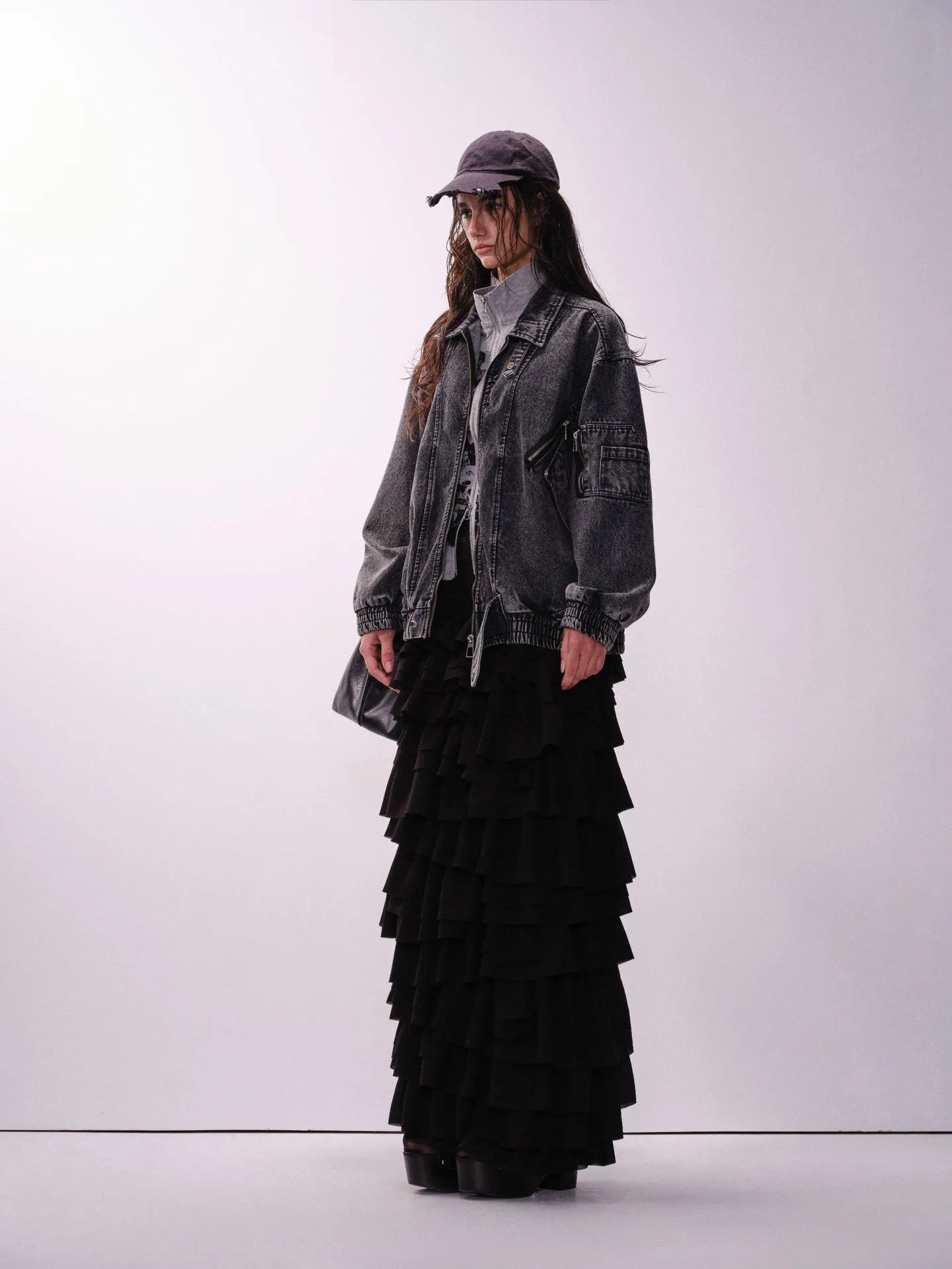 Jiayiku Men's  Spring New American Retro Smog Black Wash Water Denim Jacket Stitching Design Jacket display picture 11