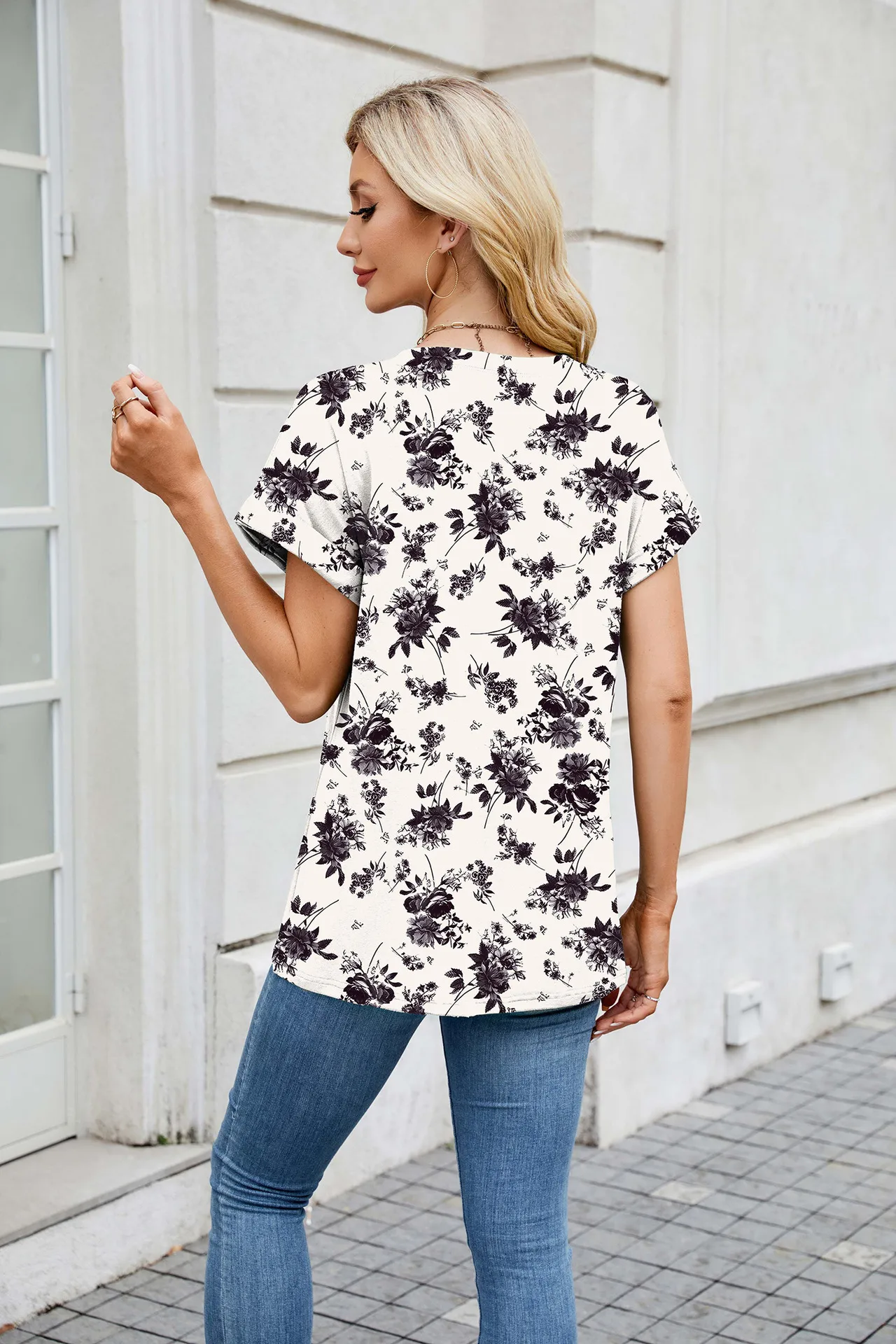 Europe And The United States  Foreign Trade  Spring Summer Summer Printed Round Neck Loose Short Sleeve T-shirt Top Women's In Stock display picture 43