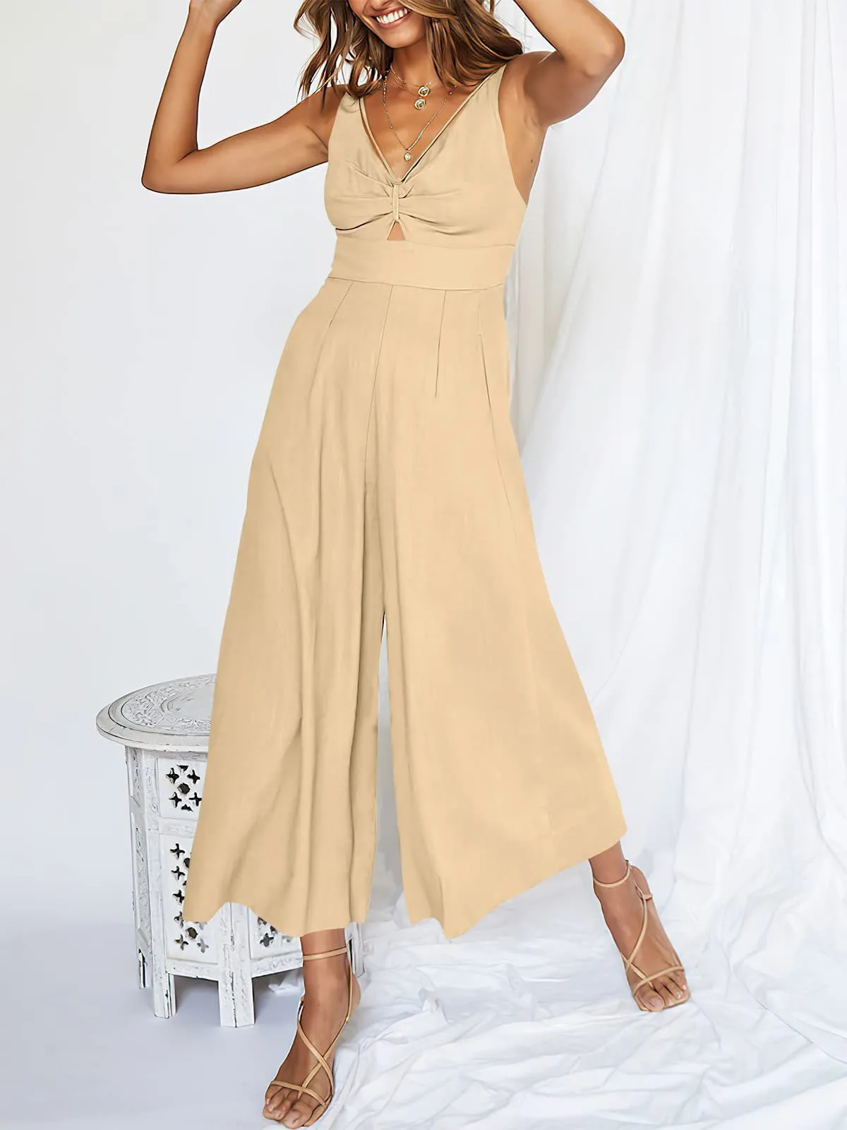 Summer Suspenders V-neck Hollow Pleated High Waist Wide Leg Pocket Women's Jumpsuit display picture 3