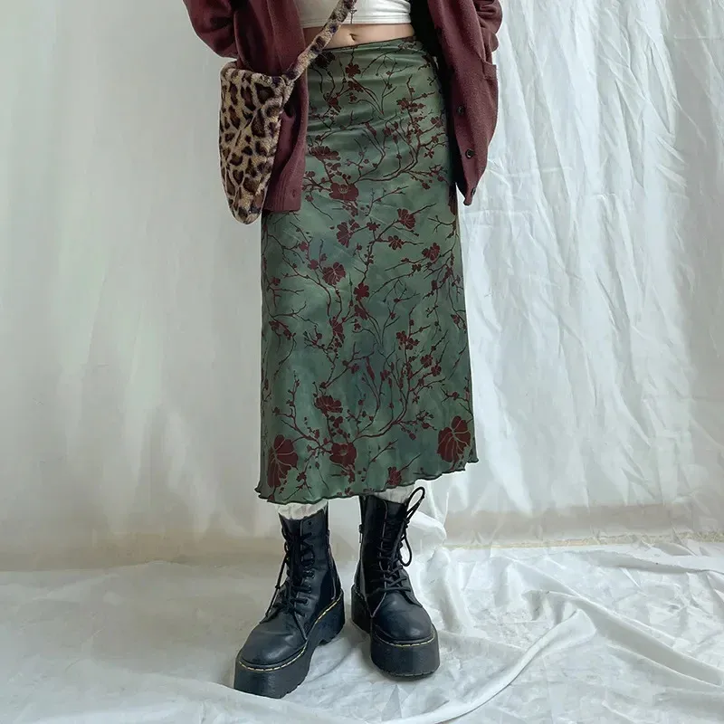 A680SK  Spice Girl  New Chinese Retro Plant Printed Women's Slimming Mid-length High Waist Skirt display picture 3