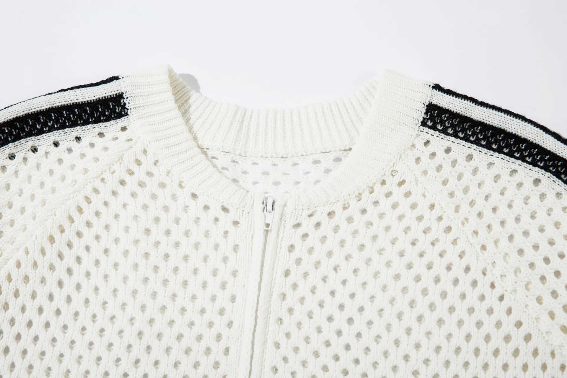 Jiayiku Fashion Brand  New American Style Retro Striped Hollow Knitwear Jacket Zipper Cardigan Sweater For Men And Women display picture 11