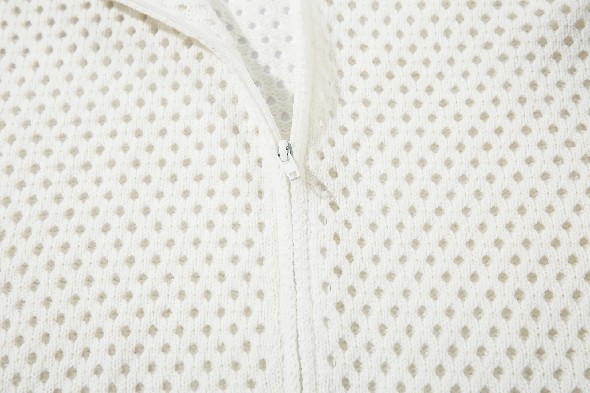 Jiayiku Fashion Brand  New American Style Retro Striped Hollow Knitwear Jacket Zipper Cardigan Sweater For Men And Women display picture 12