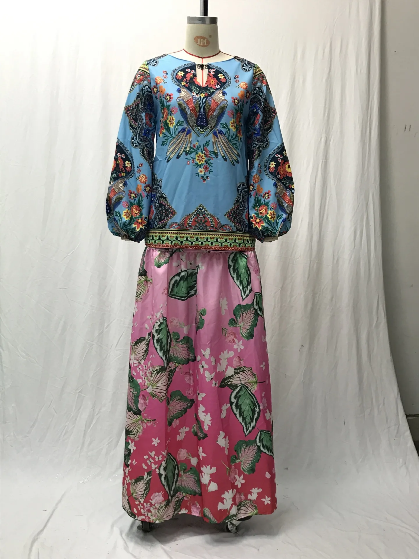 Spring And Summer New Women's Personalized Women's Digital Printing Round Neck Lantern Sleeve Shirt 5006 A Large Number Of Spot display picture 11