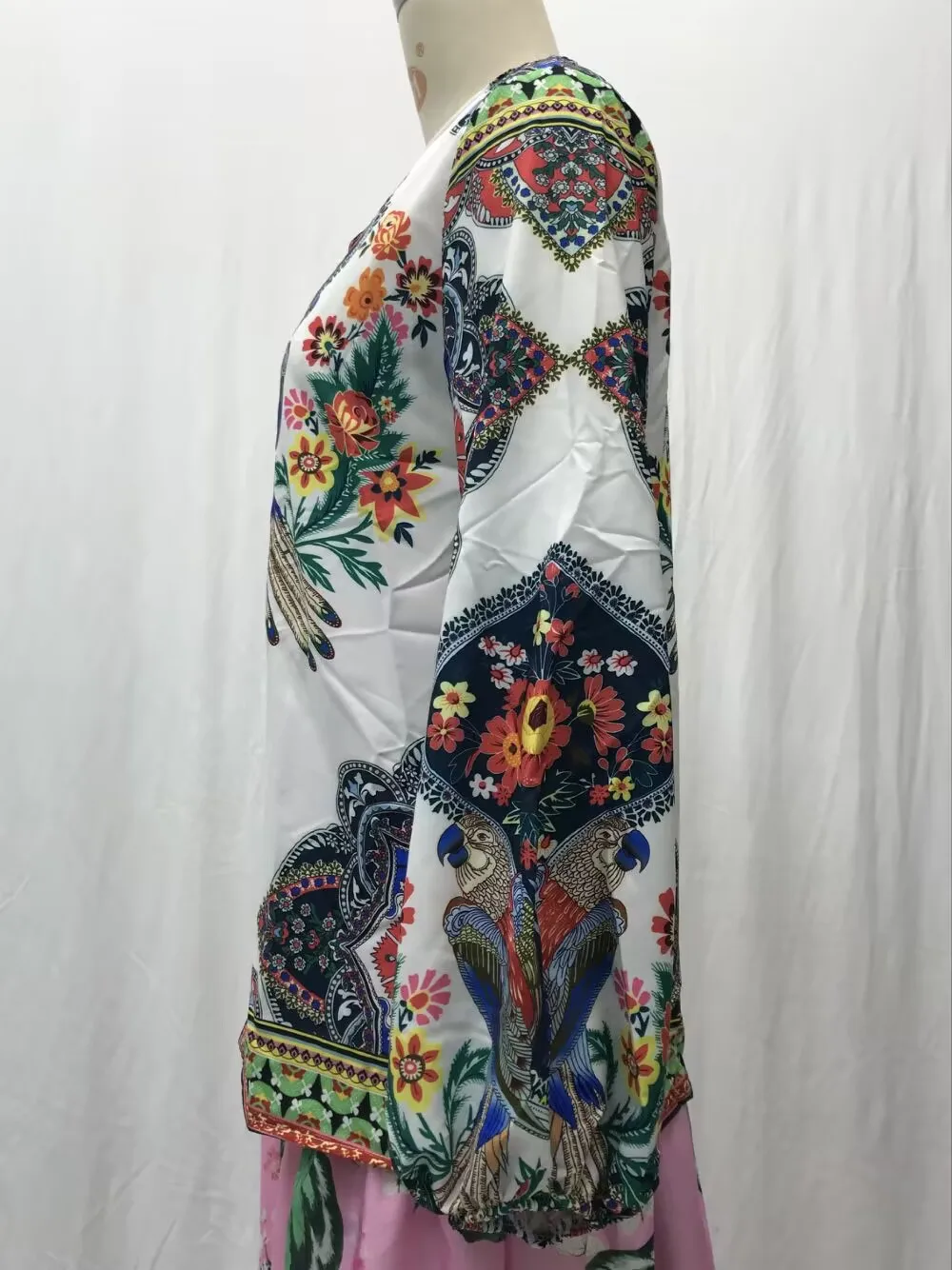 Spring And Summer New Women's Personalized Women's Digital Printing Round Neck Lantern Sleeve Shirt 5006 A Large Number Of Spot display picture 20