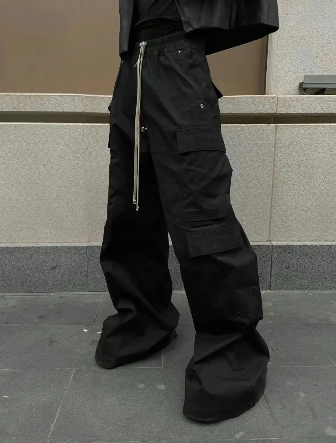 Jiayiku Fashion Brand Chic American Street RO Style Wide Leg Overalls Men's New Multi-pocket Design Loose Flared Pants display picture 1