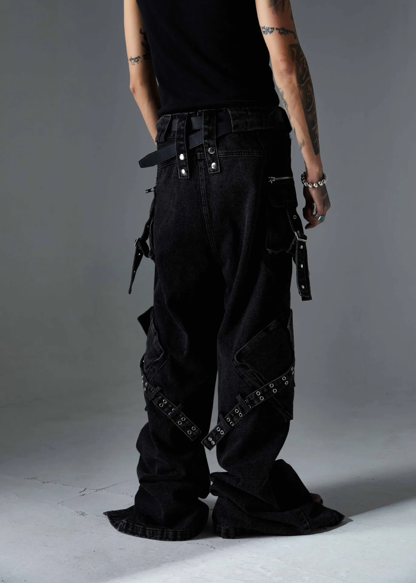 Jiayiku Men's Wear ∠ American-style High Street Trendy Cordwork Jeans Loose Straight Multi-pocket Zipper Casual Pants display picture 7