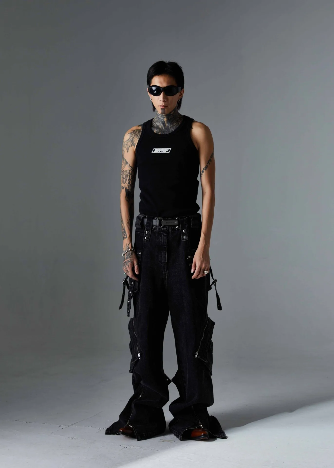 Jiayiku Men's Wear ∠ American-style High Street Trendy Cordwork Jeans Loose Straight Multi-pocket Zipper Casual Pants display picture 12