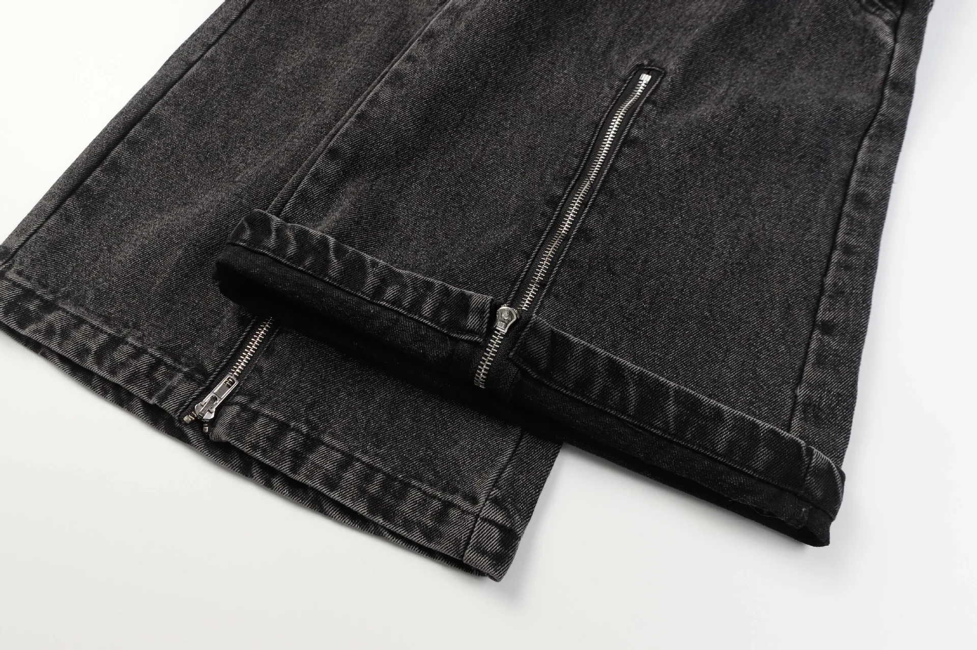 Jiayiku Men's Wear ∠ American-style High Street Trendy Cordwork Jeans Loose Straight Multi-pocket Zipper Casual Pants display picture 27