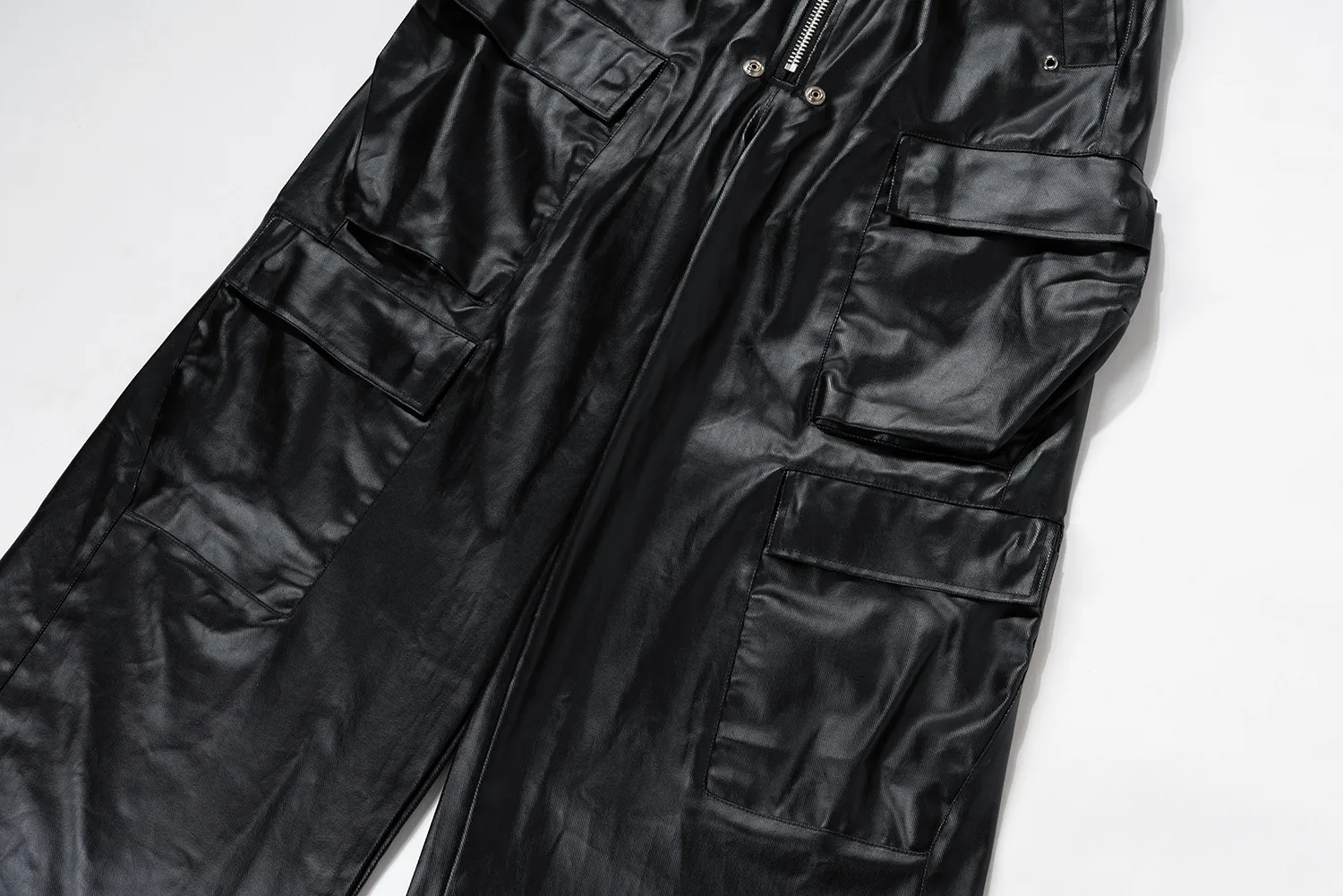 Jiayiku Fashion Brand Chic American Street RO Style Overalls Men's Faux Leather Layer Three-dimensional Pocket Wide Leg Flared Pants display picture 13