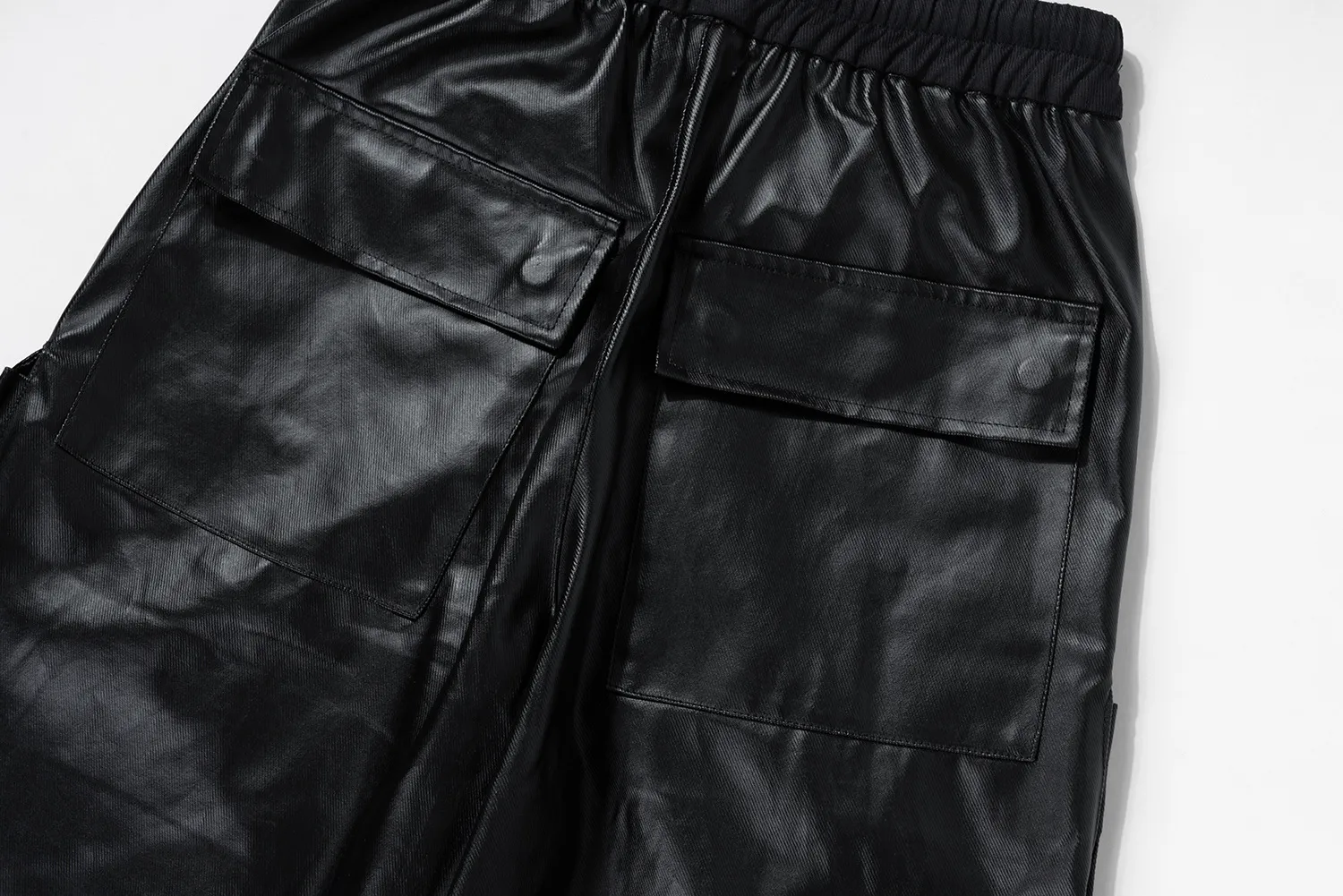 Jiayiku Fashion Brand Chic American Street RO Style Overalls Men's Faux Leather Layer Three-dimensional Pocket Wide Leg Flared Pants display picture 15