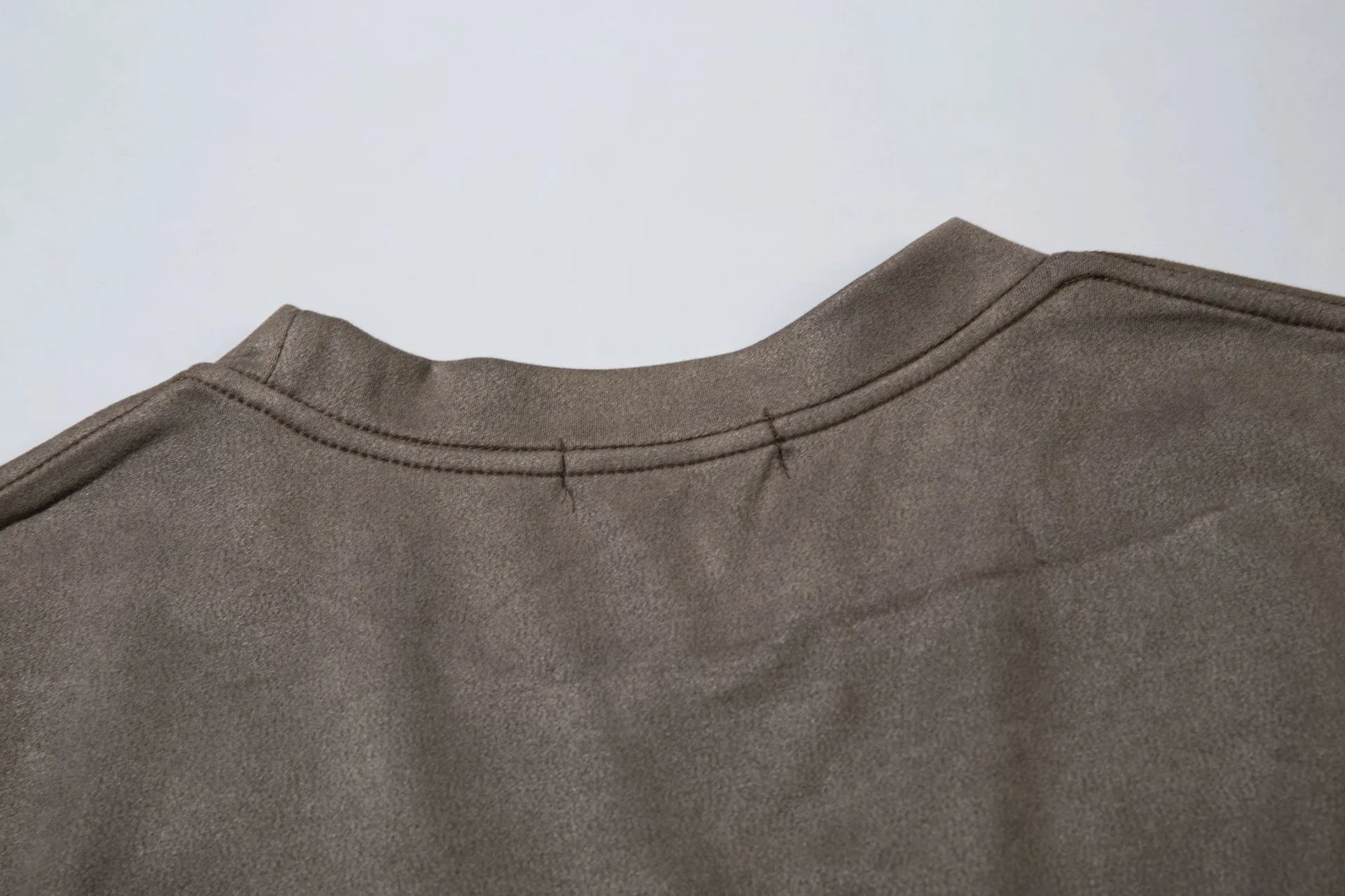 Jiayiku   Street Fashion Brand Vest Suede Heavy Embroidery Summer New Loose Sleeveless T-shirt display picture 13