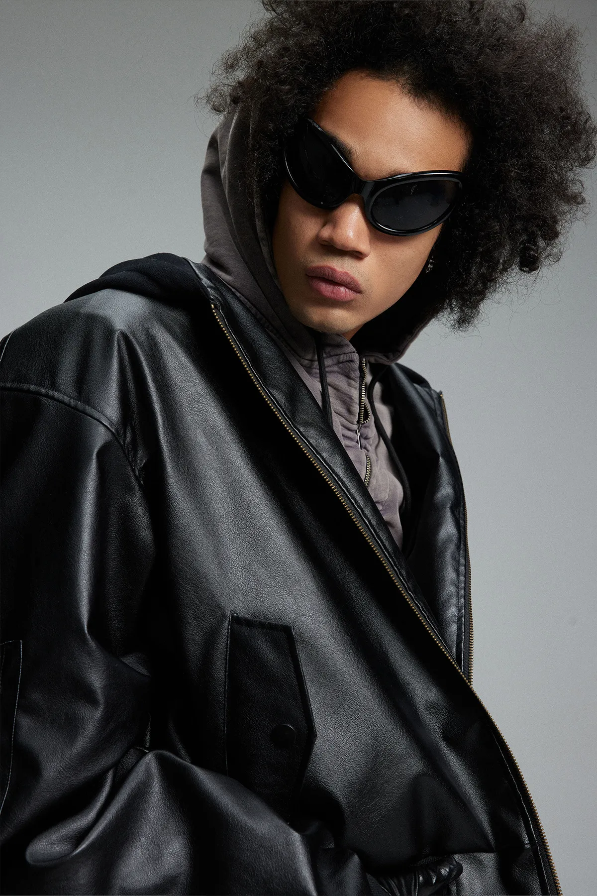 Jiayiku Men's Clothing Vintage  Spring New American Retro Baseball Uniform Motorcycle PU Leather Jacket Hooded Jacket display picture 2