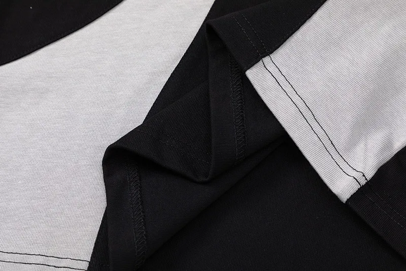 Jiayiku Men's Clothing High Street Fashion Men's Retro Color Matching Long-sleeved T-shirt Pullover New Street Functional Style Sweater display picture 6