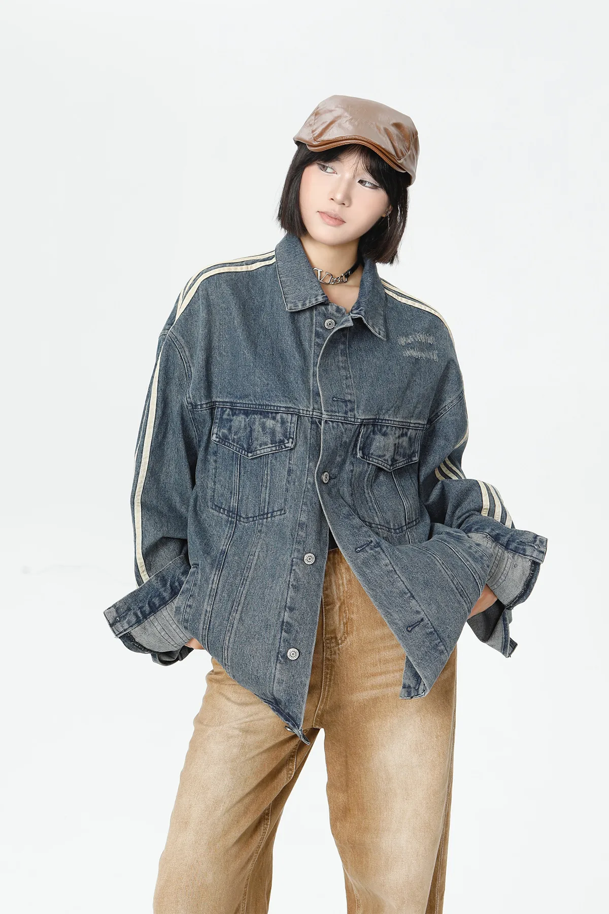 Jiayiku Fashion Brand Chic American Retro Heavy Washed Striped Stitching Lapel Denim Jacket New Workwear Coat display picture 3