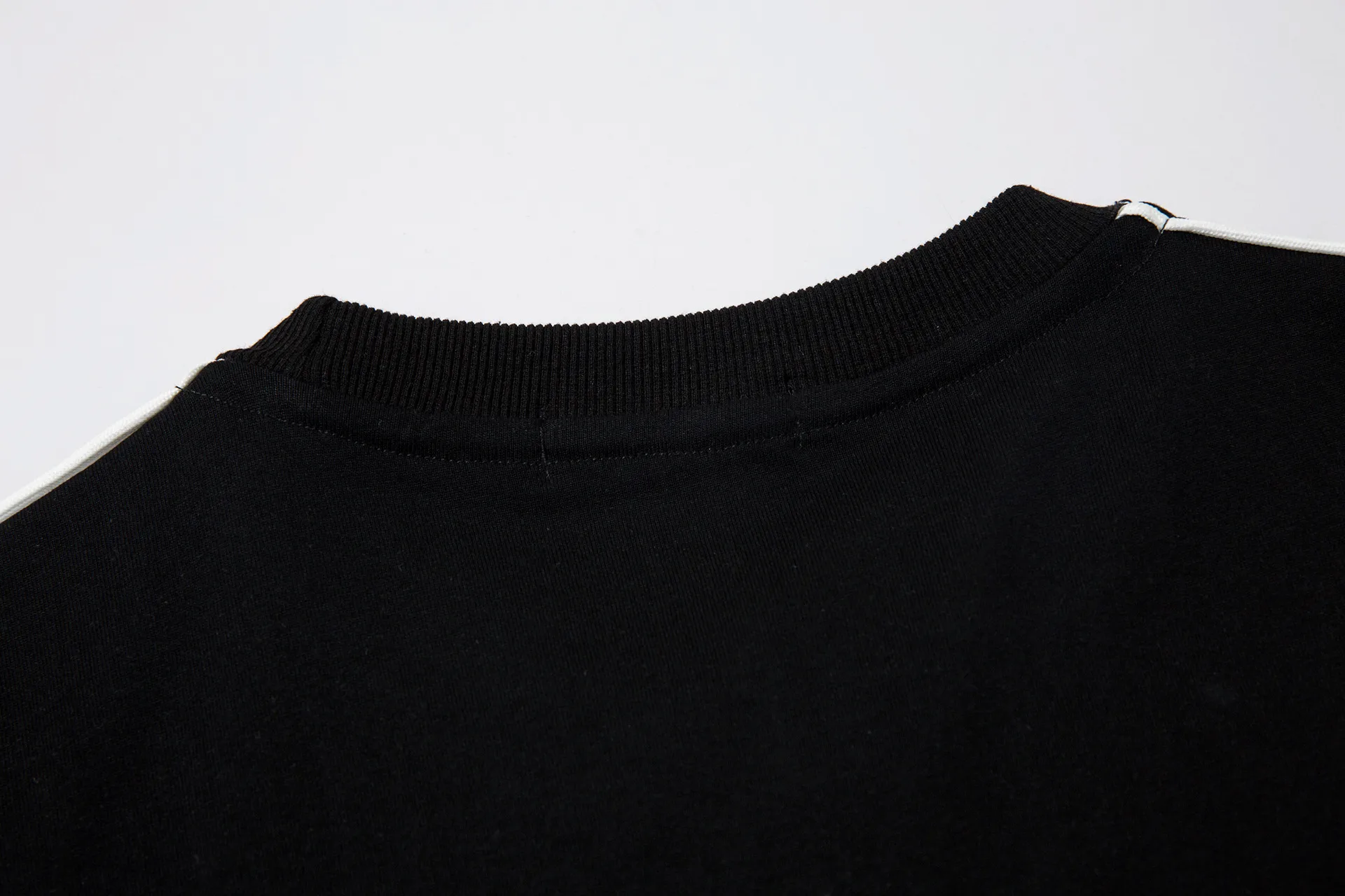 Jiayiku Men's American Street Fashion Brand Distinctive T-shirt Stripe Stitching Design Sense Niche High Street Loose Short Sleeve T display picture 29